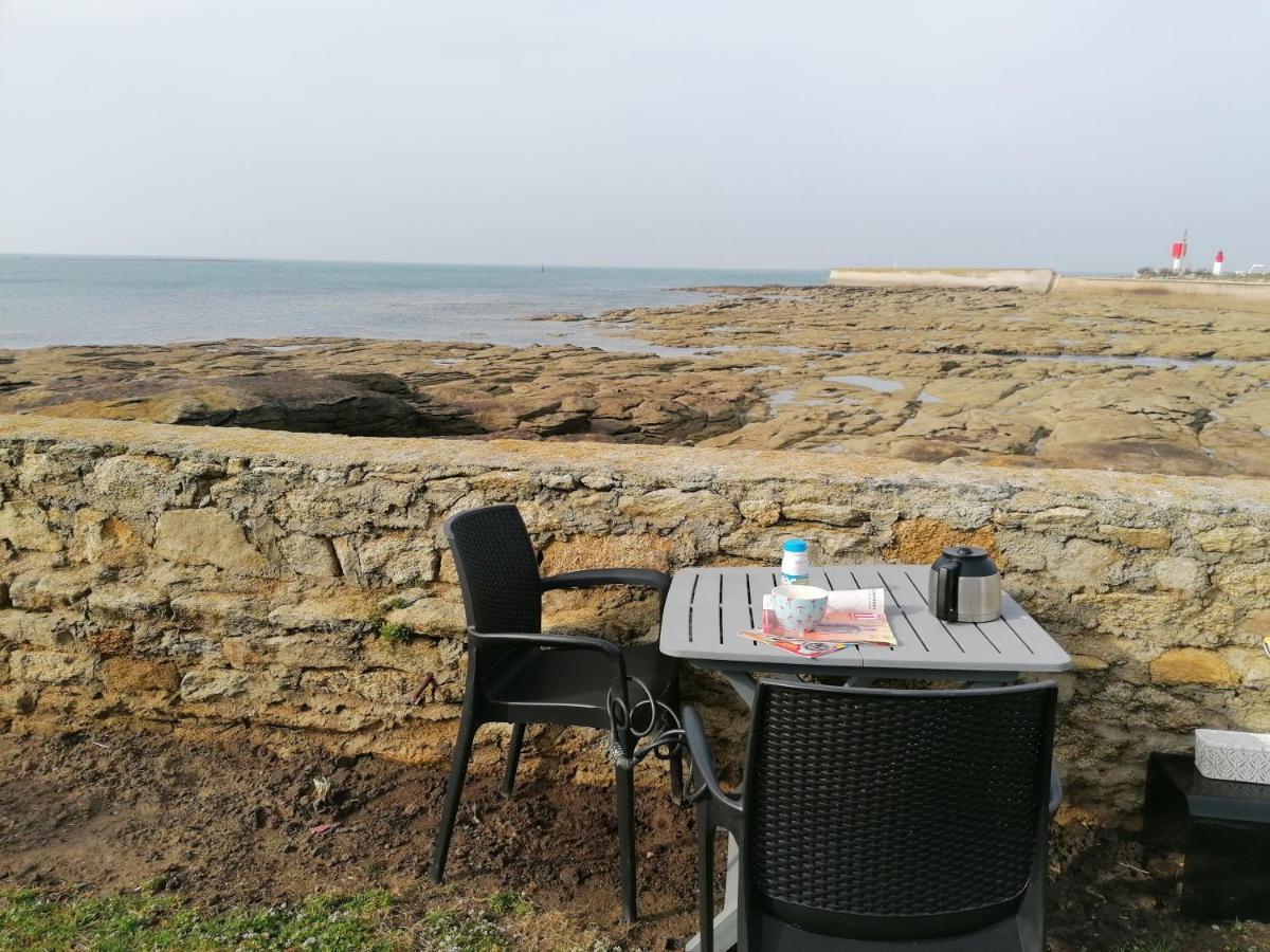 La Rose Des Mers Tréffiagat Екстериор снимка